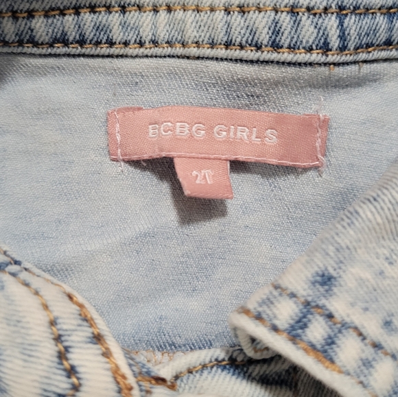 BCBG Sz 2T Light Denim Jacket - Picture 7 of 7